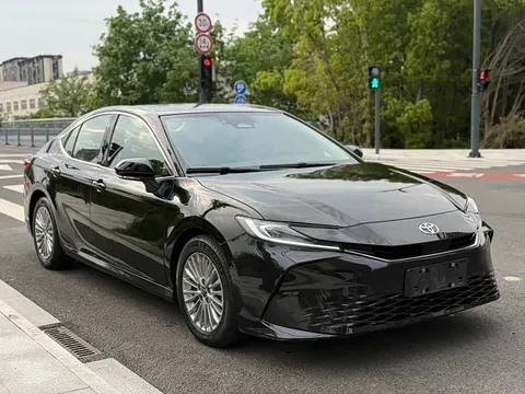 Toyota Camry, миниатюра 3