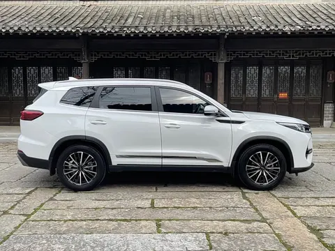 Chery Tiggo 8, миниатюра 12