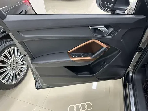 Audi Q3, миниатюра 12