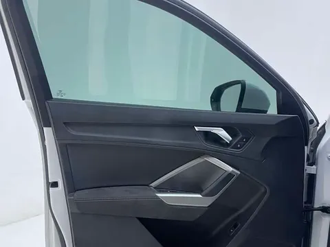 Audi Q3, миниатюра 16