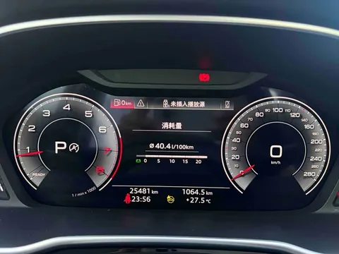 Audi Q3, миниатюра 23