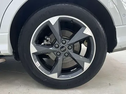 Audi Q3, миниатюра 17