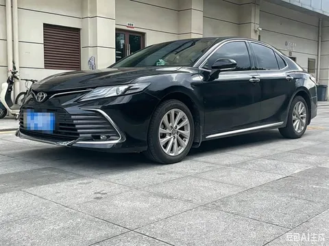 Toyota Camry, фото 1