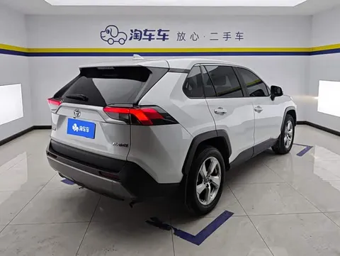 Toyota RAV4, миниатюра 3