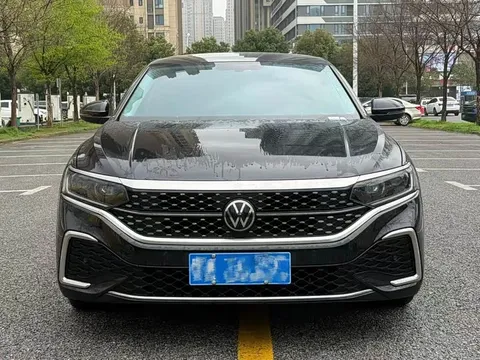 Volkswagen Passat, миниатюра 2