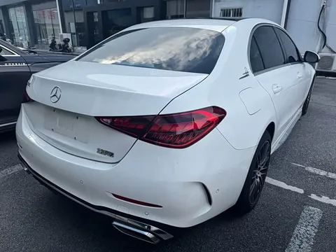 Mercedes-Benz C-Class, миниатюра 13