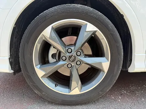 Audi Q3, миниатюра 9