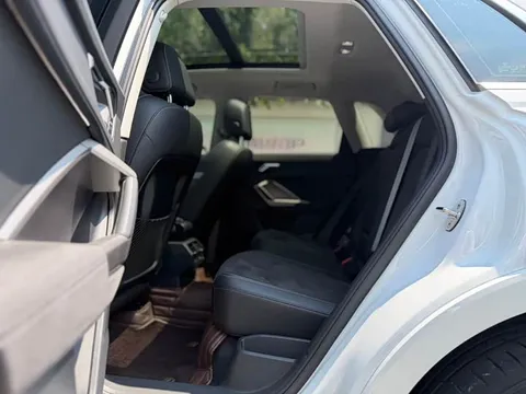 Audi Q3, миниатюра 13