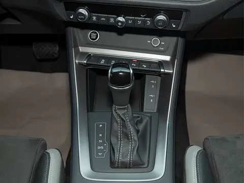 Audi Q3, миниатюра 21