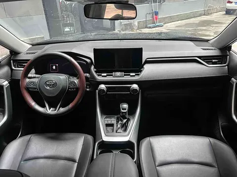 Toyota RAV4, миниатюра 6