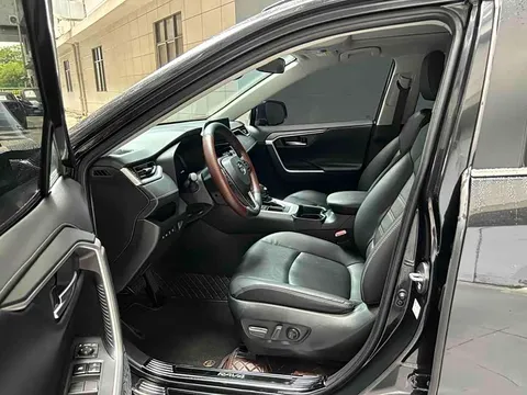 Toyota RAV4, миниатюра 8