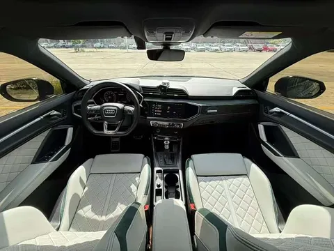 Audi Q3, миниатюра 5