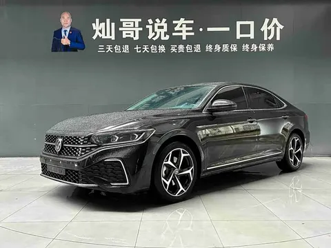 Volkswagen Passat, фото 1