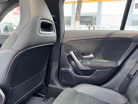 Mercedes-Benz CLA, миниатюра 31