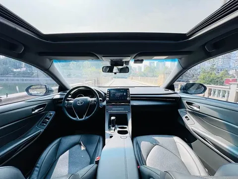 Toyota Avalon, миниатюра 10