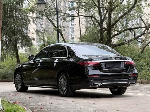 Mercedes-Benz E, миниатюра 13