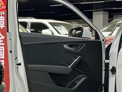 Audi Q2L, миниатюра 23