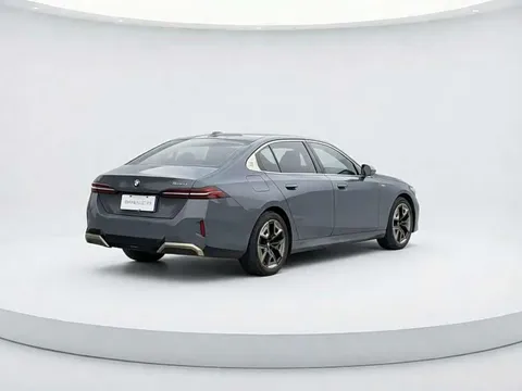 BMW 5, миниатюра 5