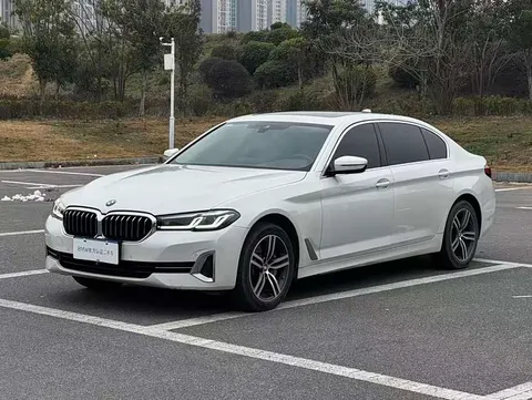 BMW 5, фото 1