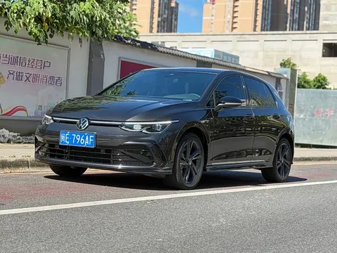 Volkswagen Golf, фото 1