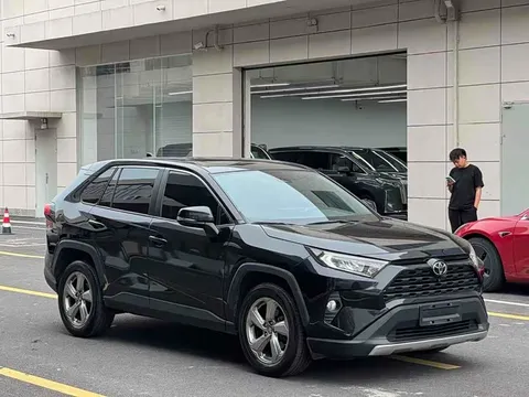 Toyota RAV4, миниатюра 3