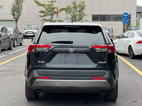 Toyota RAV4, миниатюра 5