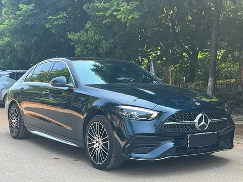 Mercedes-Benz C-Class, миниатюра 3
