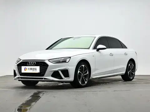 Audi A4L, фото 1