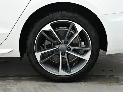 Audi A4L, миниатюра 9