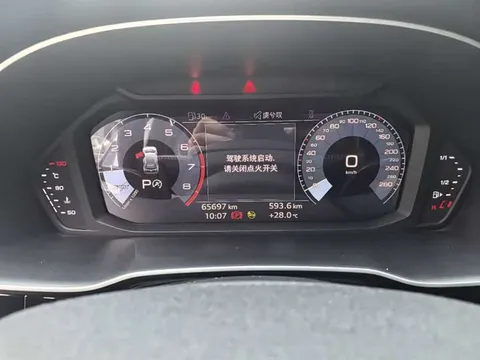 Audi Q3, миниатюра 8