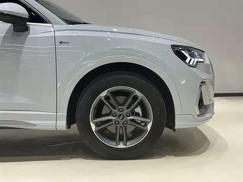 Audi Q3, миниатюра 8