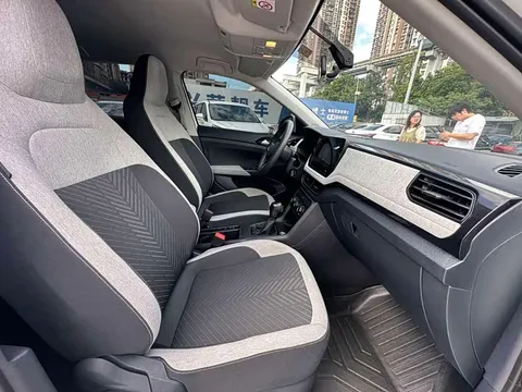 Volkswagen Tharu, миниатюра 13