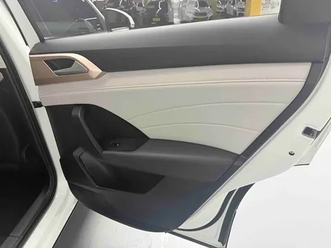Volkswagen Tharu, миниатюра 5