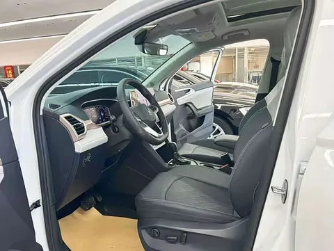Volkswagen Tharu, миниатюра 7