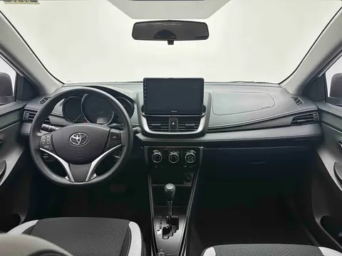 Toyota Yaris, миниатюра 13