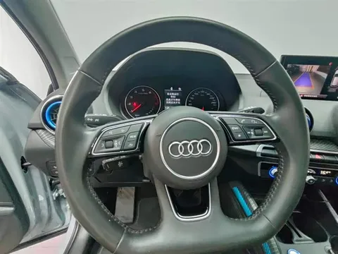 Audi Q2L, миниатюра 11