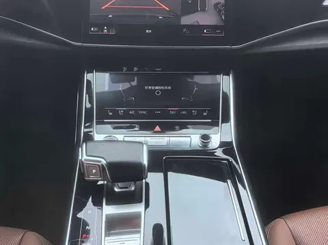 Audi Q7, миниатюра 5