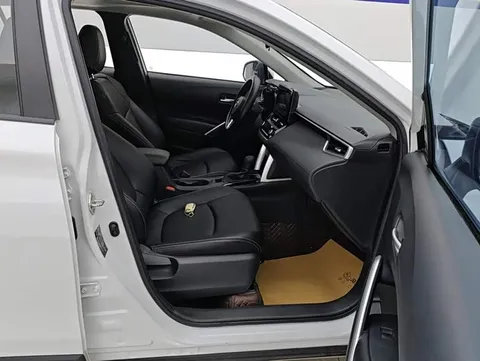 Toyota Corolla Cross, миниатюра 8