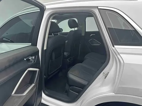 Audi Q3, миниатюра 12