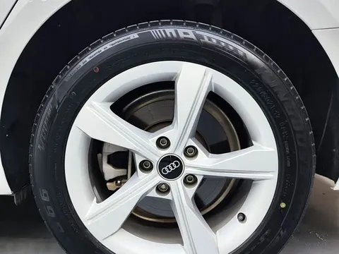 Audi A4L, миниатюра 18