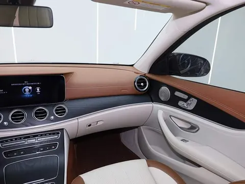 Mercedes-Benz E, миниатюра 26