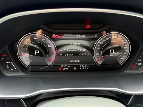 Audi Q3, миниатюра 12