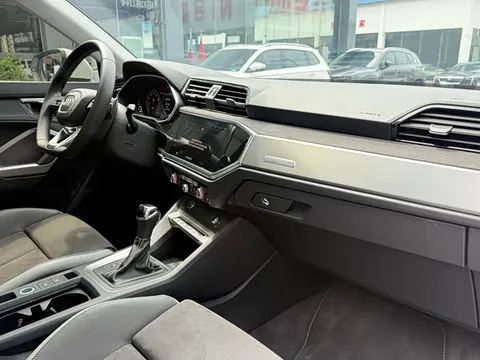 Audi Q3, миниатюра 13