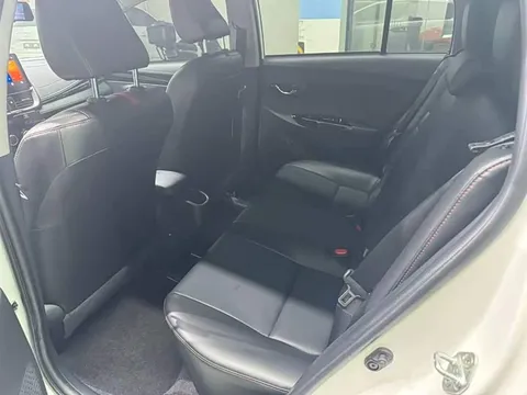 Toyota Yaris, миниатюра 13
