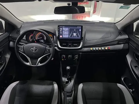 Toyota Yaris, миниатюра 11