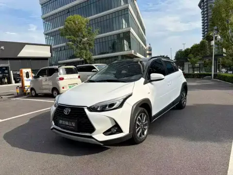 Toyota YARiS L