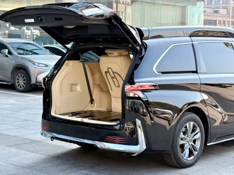 Toyota Sienna, миниатюра 15