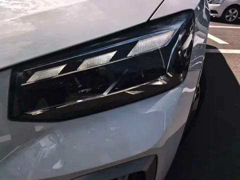 Audi Q2L, миниатюра 9