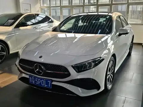 Mercedes-Benz A
