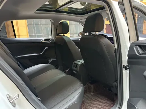 Volkswagen 2021 1.5L, миниатюра 10